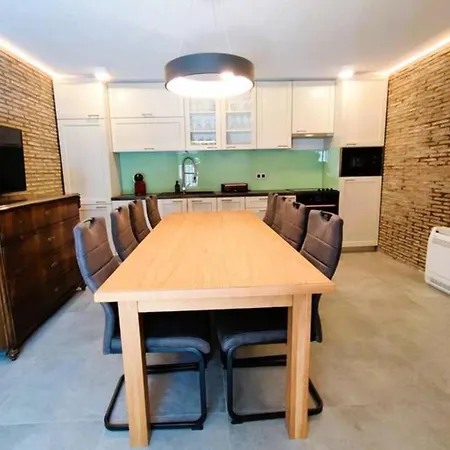 Galant Brgudac - Private Oasis With Pool *