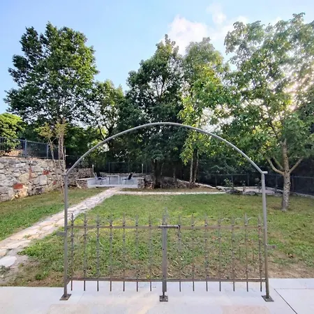 Galant Brgudac - Private Oasis With Pool